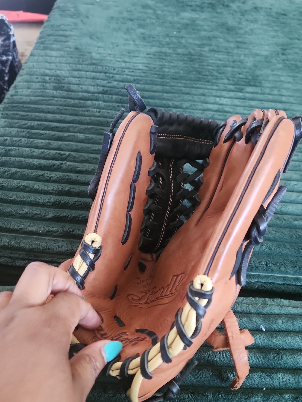 Brown Leather Baseball Glove with Black Lacing Left Hand...Only Used A Few Times